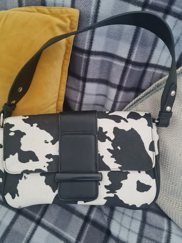 Top shop black and - shop,