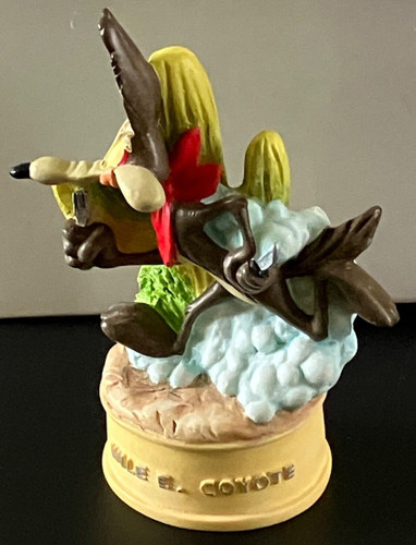 Wile coyote hand crafted - wile,