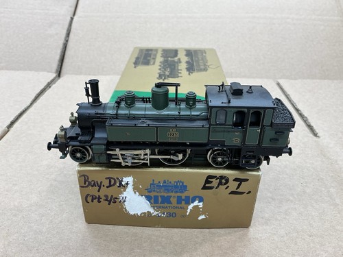 Trix scale steam locomotive - trix, ho