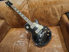 vintage v100 black guitar nearly new 