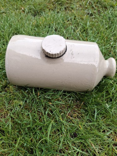 Vintage stoneware ceramic - stoneware, bed