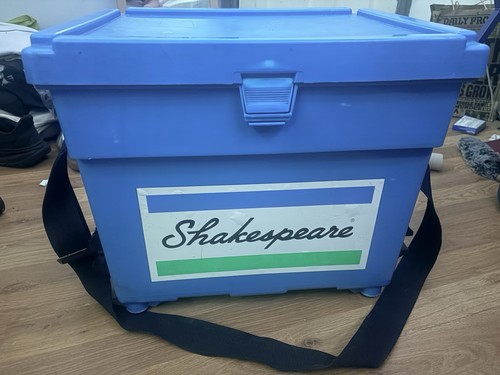 Shakespeare fishing seat box - fishing,