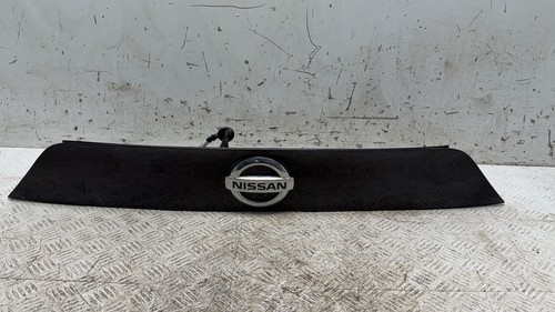 Nissan qashqai tailgate - qashqai, handle