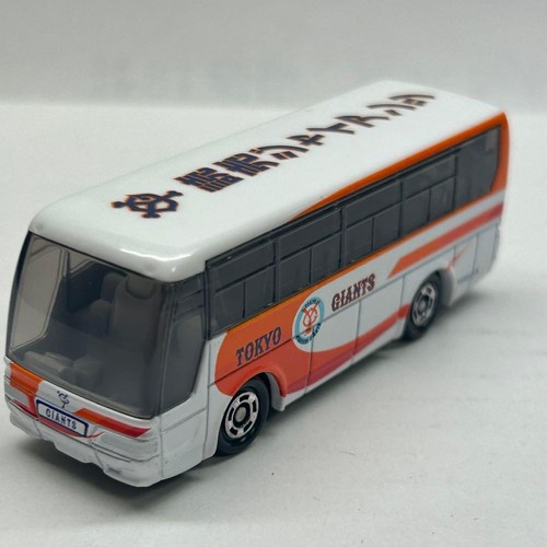 Tomica giants bus - tomica,