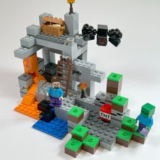 LEGO Minecraft: The Cave Set