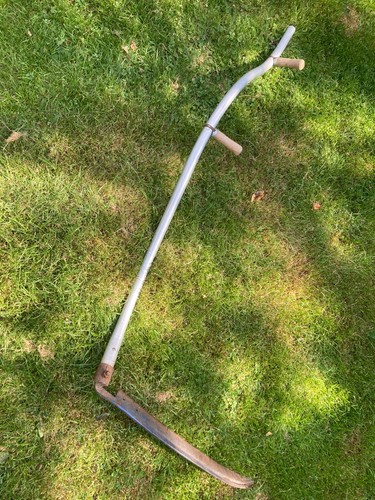 Vintage full size scythe - full,