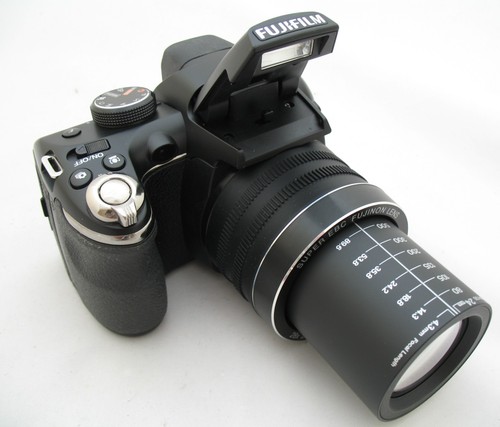 Fujifilm finepix s4400 compact - s4400,