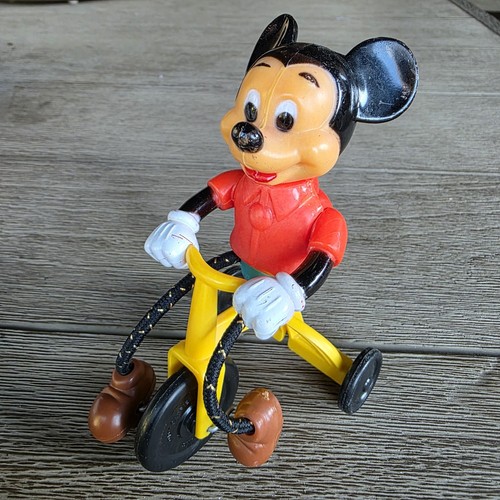 Vintage 1977 disney plastic - vintage,
