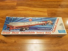 ERTL Great Dane Extendable
