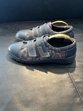 Handmade Loretta Womens