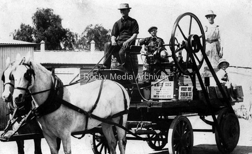 Horse drawn wagon - horse, port