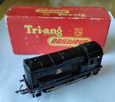Tri-ang Railways R152 0-6-0
