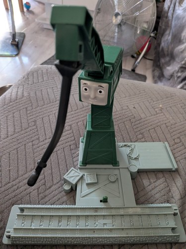 Cranky crane and track - crane,