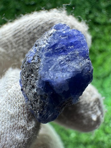 Insane tanzanite crystal - tanzanite,