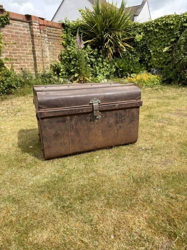 1920 antique metal - metal, trunk
