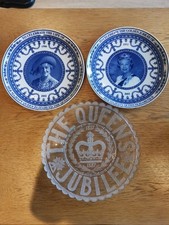 Collection Of 3 Royal Plates Victoria Jubilee Queen Mother And Elizabeth 2nd