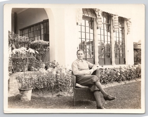 Vintage photo man - vintage, wearing