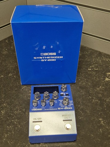 Boss 200 guitar synthesizer - boss,