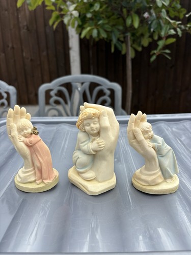 Trio vintage children held - vintage,