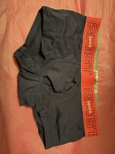 2(X)IST Touch No Show Trunk -