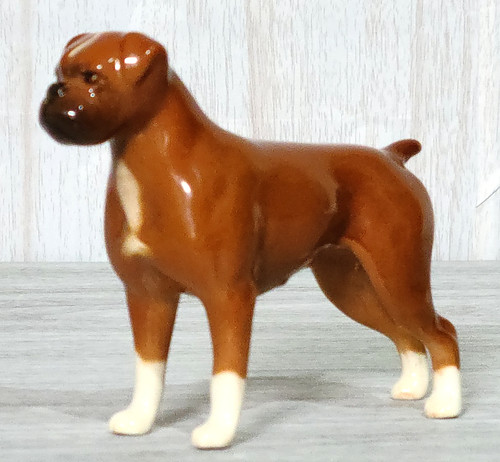 Beswick small female boxer - small,