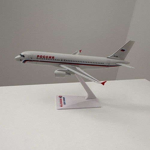Rossiya airlines airbus a320 - airbus,