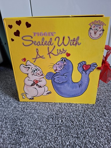 Piggin sealed with kiss - sealed,