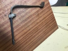 Ariel Arrow and leader rear