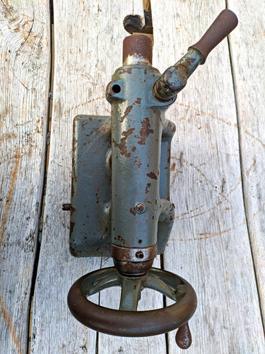 Vintage south bend lathe - south, 13"