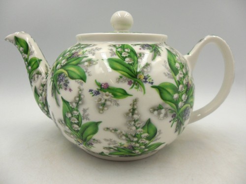 Cup teapot lily - teapot, in