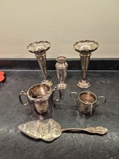  Walker & Hall Silver Plate Sugar Bowl & Other Silver Plated Vases Etc