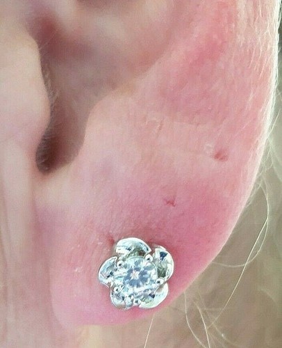 Flower cubic zircon - cubic,