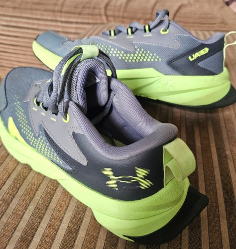 Under armour shoe - under,