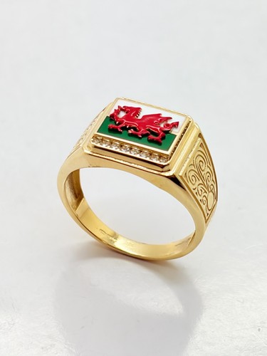 9ct yellow solid gold welsh - yellow, cz