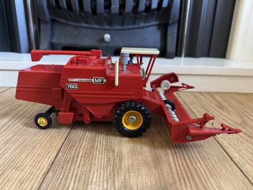 Britains farm massey ferguson - massey,