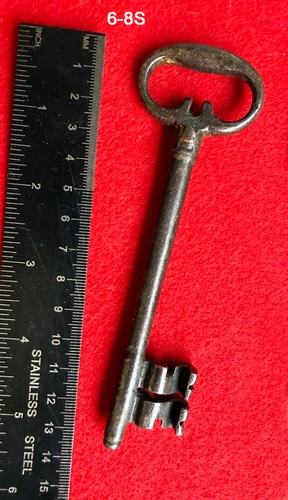 Antique skeleton key large - large, 5"