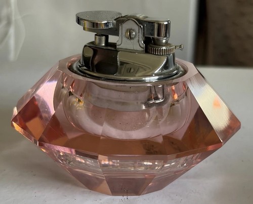 Vintage 1960 pretty cut - vintage,