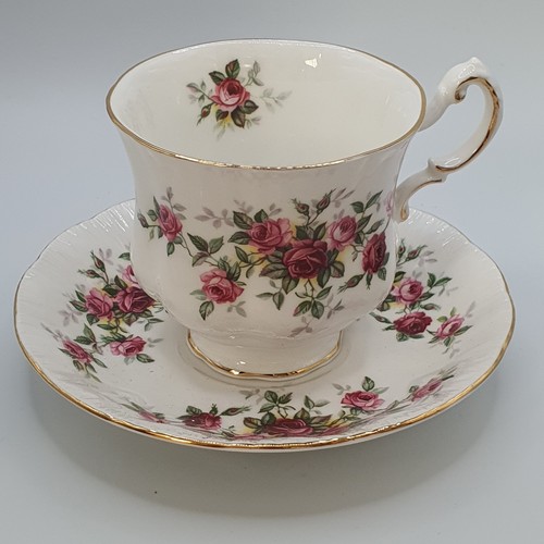 Paragon minuet pattern bone - minuet,