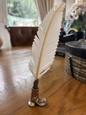 Decorative Fountain Pen And Stand Silver Colour