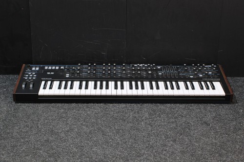 Novation summit hybrid - novation,