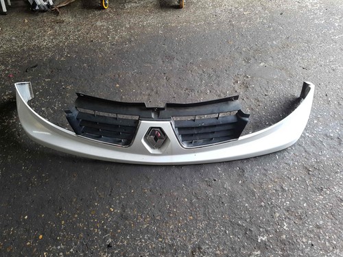Renault trafic vauxhall vivaro - renault,