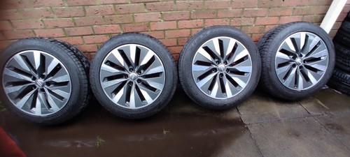Genuine audi diamond - a6,