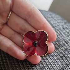Dark Red Poppy with 4 petals Badge