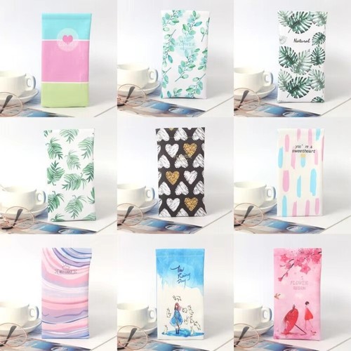 Magnetic glasses case with - magnetic,