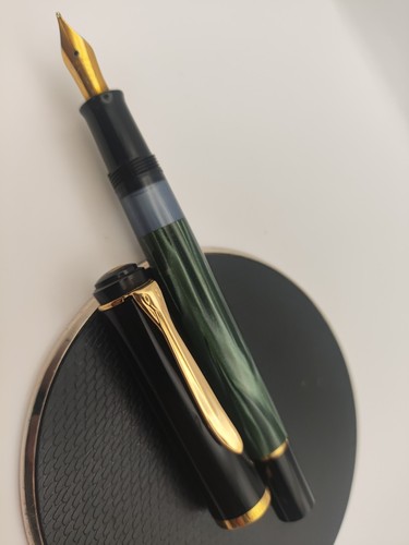Vintage pelikan fountain pen - pelikan,