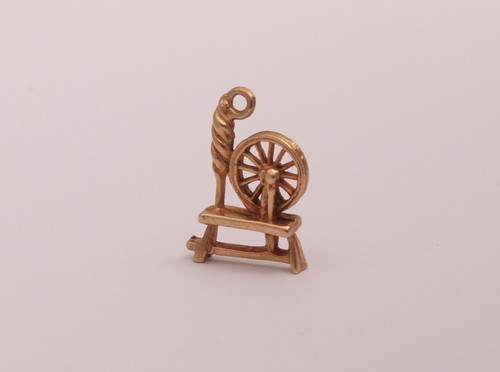 9ct yellow gold vintage yarn - 9ct,
