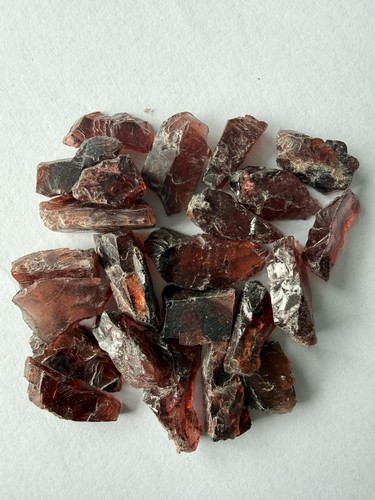 105 natural garnet chips - 105, ct
