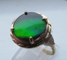 Hallmarked Fine Vintage 9ct gold Ammolite ring.   Size P.    3.4g