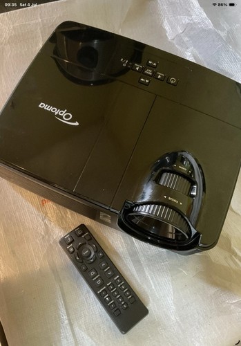 Optoma projector with - projector, remote