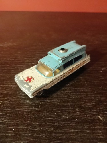 Corgi 437 superior ambulance - 437,